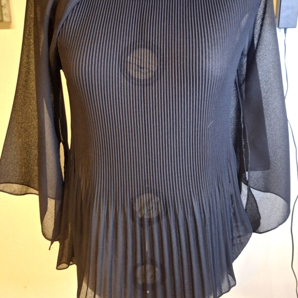 Vintage C.O.C  Black Ribbed, Ruffled Top. Size Med